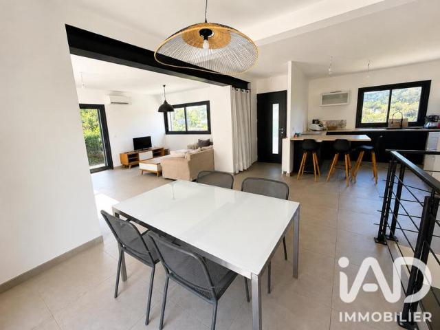 Maison vente à Marseille, Carnoux-en-provence