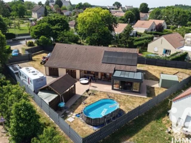 Maison vente à Saint-Amand-Montrond, Saulzais-le-potier