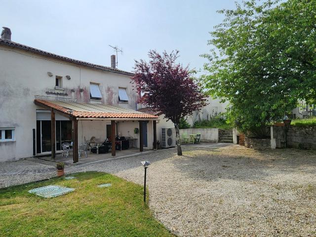 Maison vente à Angoulême, Mornac