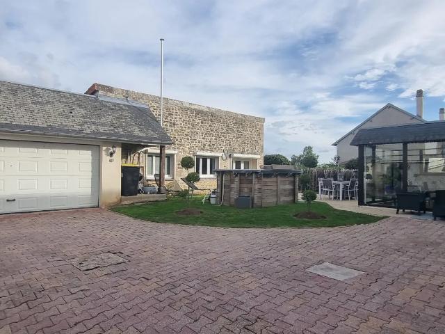 Maison vente à Bayeux, Noron-la-poterie