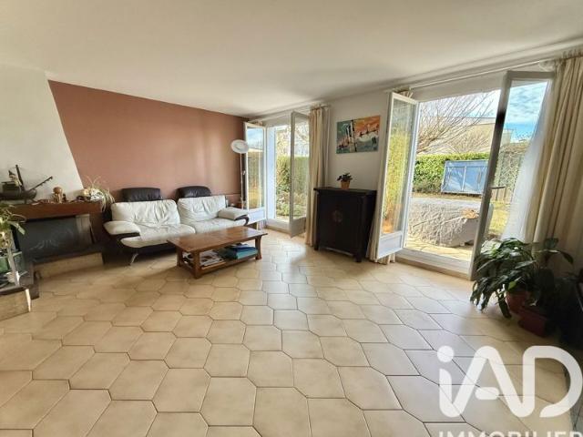 Maison vente à Versailles, Montigny-le-bretonneux