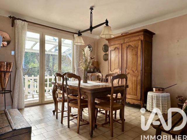 Maison vente à Pontoise, Mériel