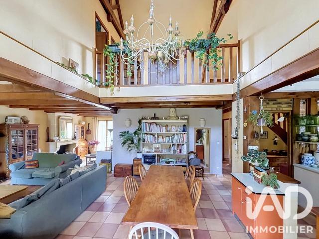 Maison vente à Versailles, Châteaufort