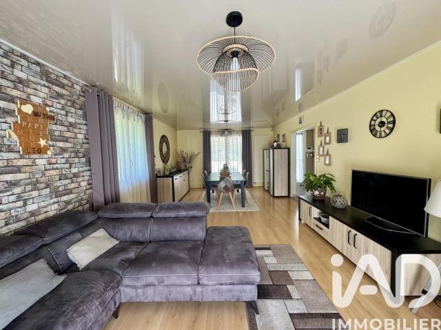 Maison vente à Angoulême, La Couronne