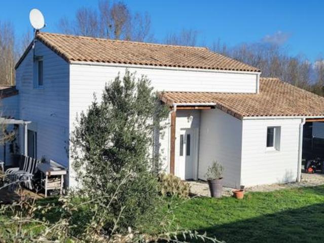 Maison vente à Saint-Jean-d'Angély, Poursay-garnaud