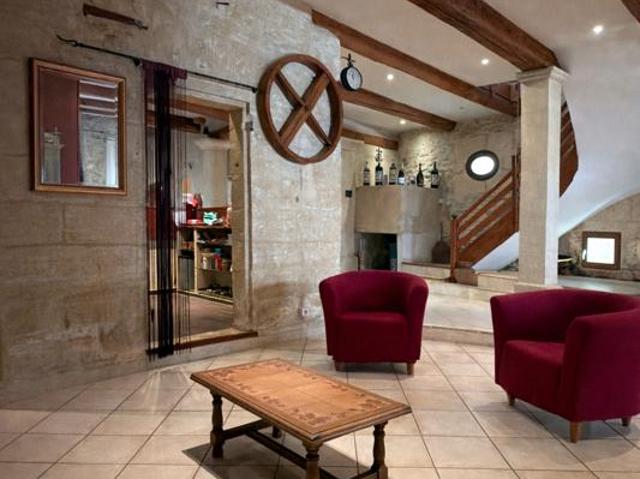 Maison vente à Nîmes, Sernhac