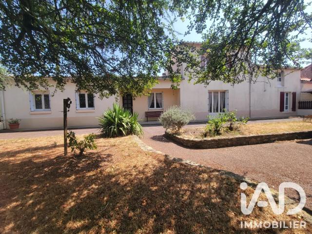 Maison vente à La Plissonnière, Réaumur