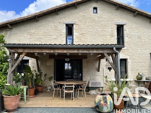 Maison vente à Saint-Jean-d'Angély, Villiers-couture