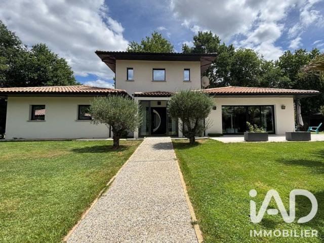 Maison vente à Arcachon, Salles