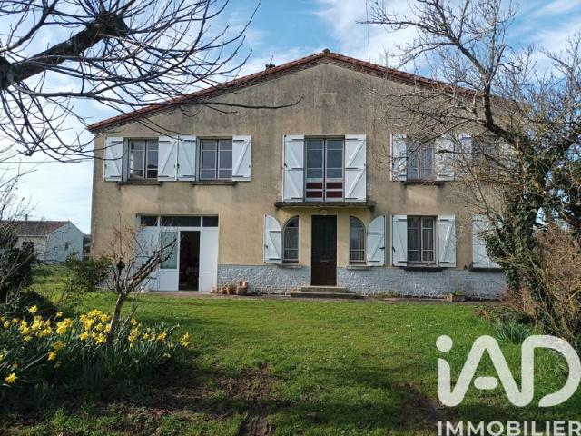 Maison vente à Saintes, La Vallée