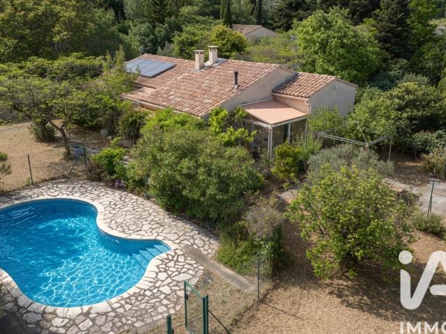 Maison vente à Nîmes, Estézargues