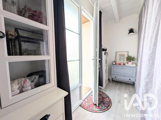 Maison vente à Saint-Laurent-de-la-Barrière, La Devise