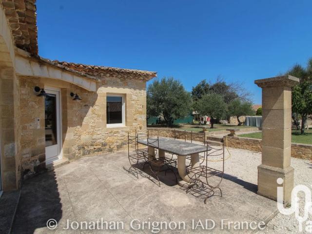 Maison vente à Nîmes, Saint-maximin