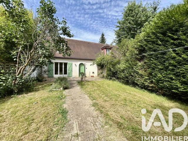 Maison vente à Fontainebleau, Larchant