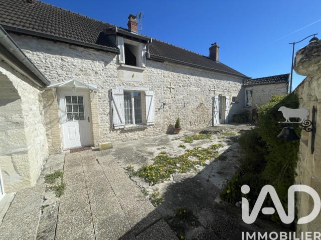 Maison vente à Reims, Courville