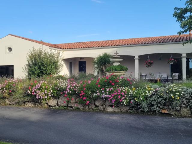 Maison vente à Saint-Jean-d'Angély, Saint-jean-d'angély