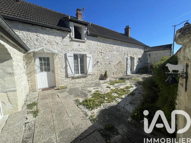 Maison vente à Reims, Courville