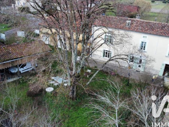 Maison vente à Nontron, Sainte-croix-de-mareuil