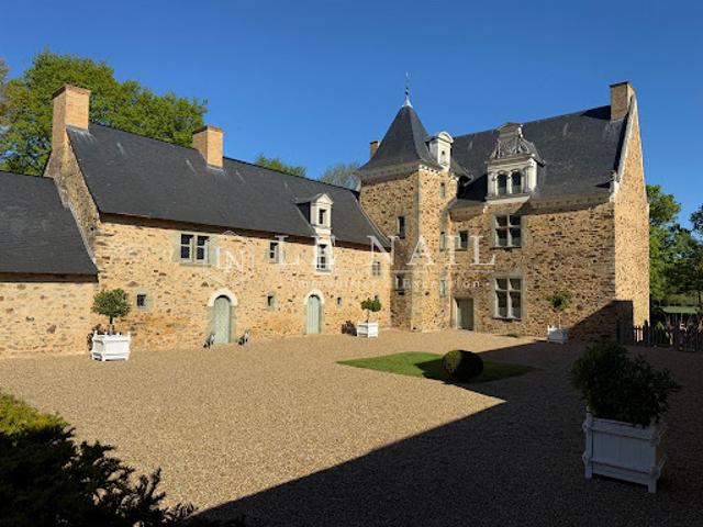 Château vente à Château-Gontier, Craon
