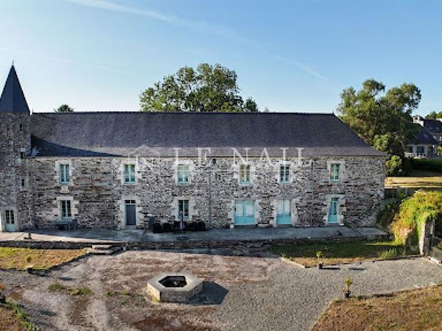 Château vente à Le Petit-Carhaix, Carhaix-Plouguer