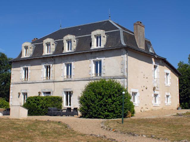 Château vente à France métropolitaine, Saint-saud-lacoussière