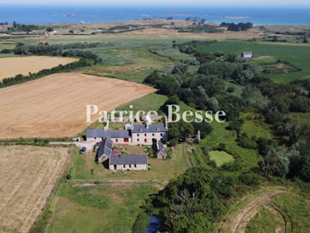 Château vente à Kernevez, Ploudalmézeau