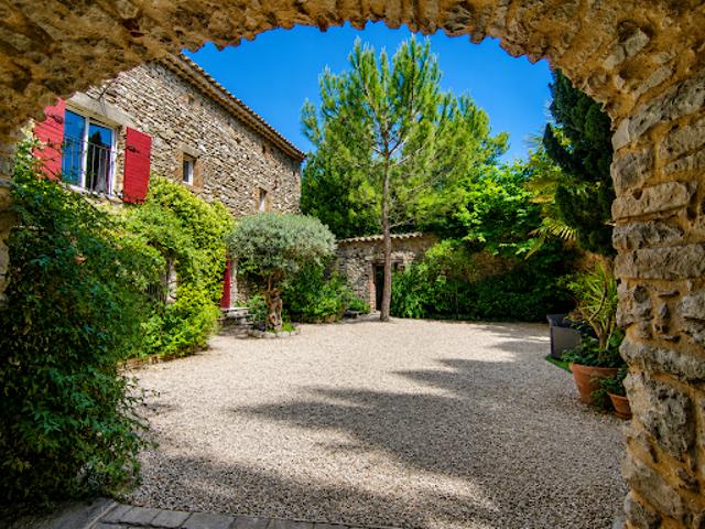Ferme vente à Alès