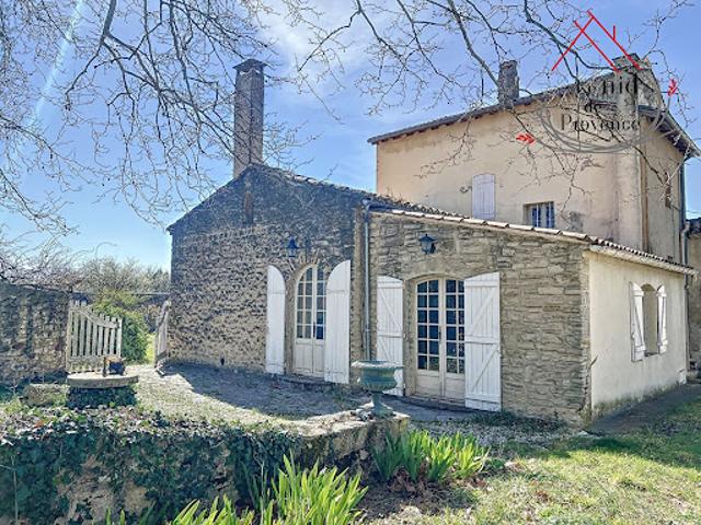 Maison vente à Carpentras, Pernes-les-fontaines