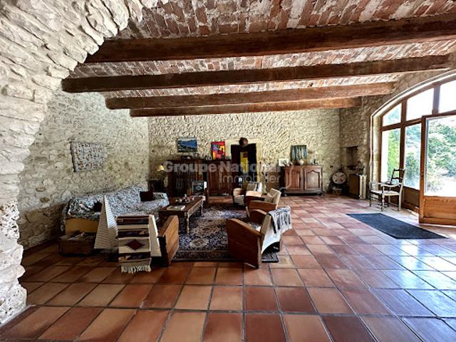 Ferme vente à Nîmes, Saint-geniès-de-malgoirès