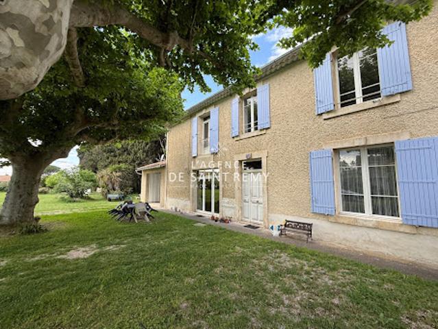 Ferme vente à Arles, Eyragues