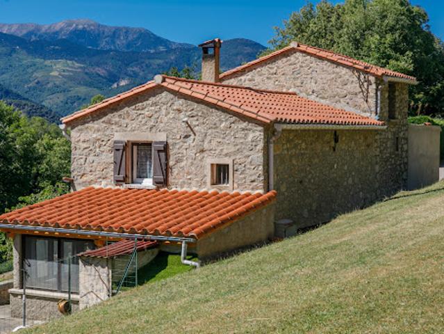 Ferme vente à Céret, Serralongue
