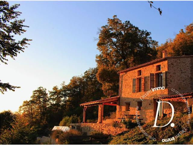 Ferme vente à Céret, Saint-laurent-de-cerdans