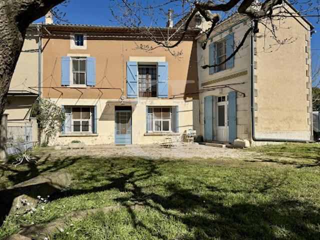 Ferme vente à Arles, Maillane