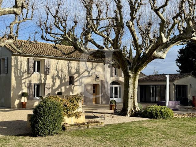 Maison vente à Arles, Eygalières