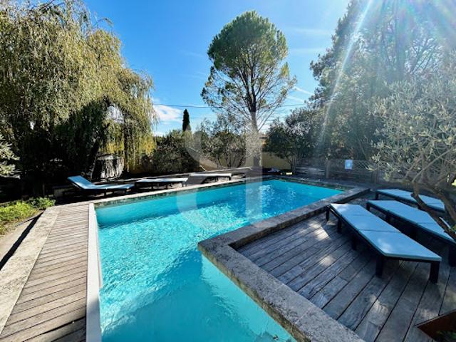 Ferme vente à Carpentras, Pernes-les-fontaines