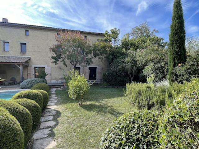 Ferme vente à Saint-Quentin-la-Poterie, Gard