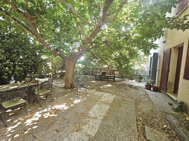 Ferme vente à Nîmes, Aigues-mortes