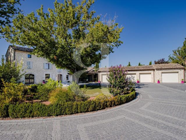 Ferme vente à Carpentras, Pernes-les-fontaines