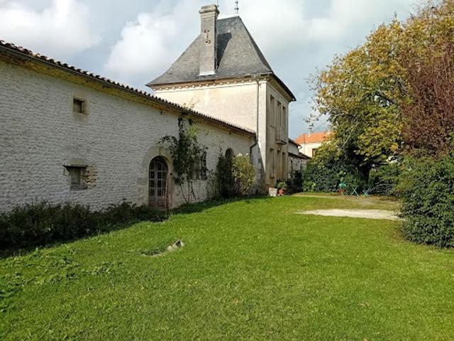 Maison vente à Saint-martial-de-mirambeau, Charente-Maritime