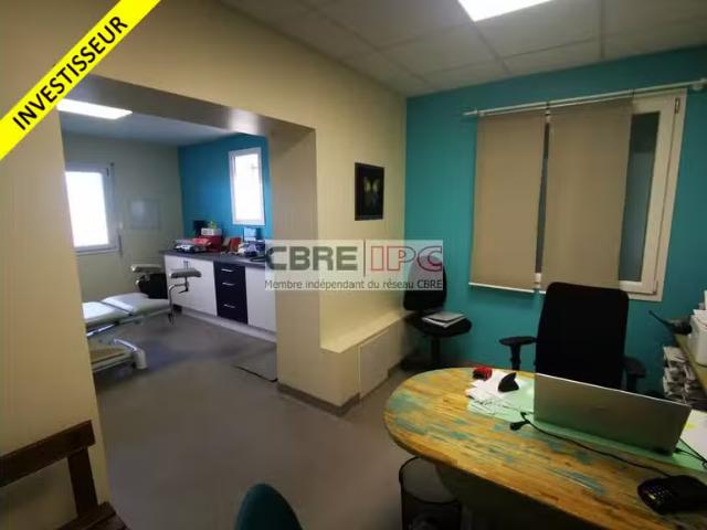 Local Commercial vente à Morlaàs, Pyrénées-Atlantiques