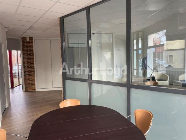Bureau vente à Douai