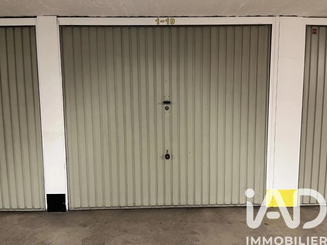 Garage vente à Paris, Île-de-France