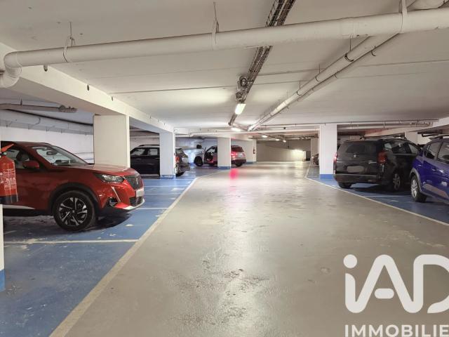 Garage vente à Nanterre, Colombes
