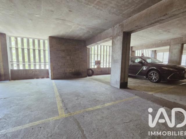 Garage vente à Nanterre, Colombes