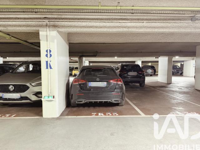 Garage vente à Paris, Île-de-France
