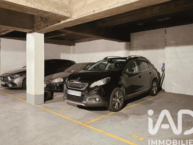 Garage vente à Paris, Île-de-France
