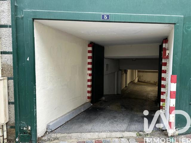 Garage vente à Paris, Île-de-France