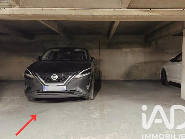 Garage vente à Paris, Île-de-France