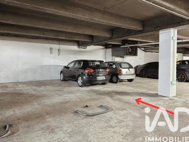 Garage vente à Paris, Île-de-France