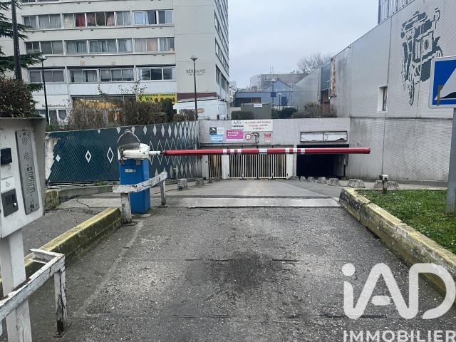 Garage vente à Paris, Île-de-France